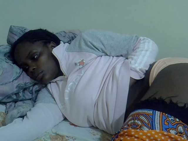 Sweet-diva live cam on BongaCams