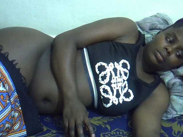 Sweet-diva live cam on BongaCams