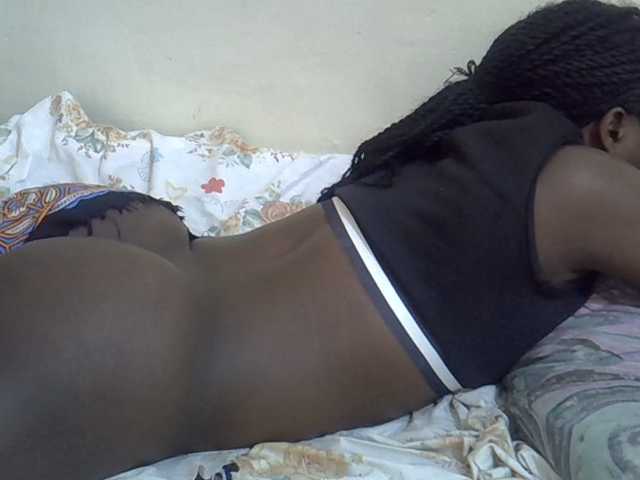 Sweet-diva live cam on BongaCams