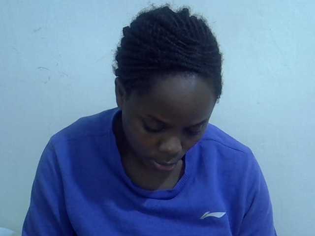 Sweet-diva live cam on BongaCams