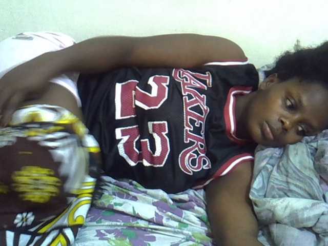 le modèle Sweet-diva est en webcam porno dans un show sur le site bongacams, il possède les tags suivants: Ebony,Brunette,Hairy