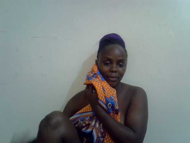 Sweet-diva live cam on BongaCams