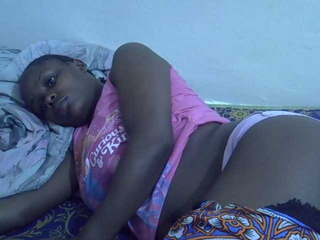 Sweet-diva live cam on BongaCams