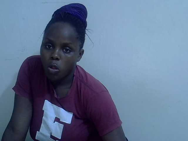 Sweet-diva live cam on BongaCams