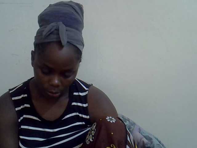 Sweet-diva live cam on BongaCams