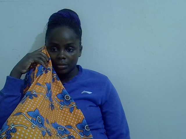 Sweet-diva live cam on BongaCams