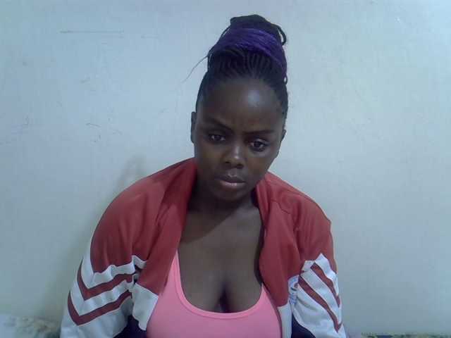 Sweet-diva live cam on BongaCams