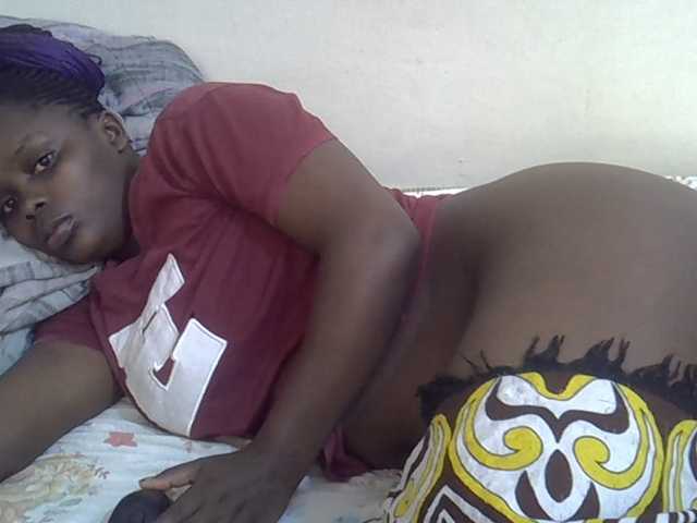 Sweet-diva live cam on BongaCams