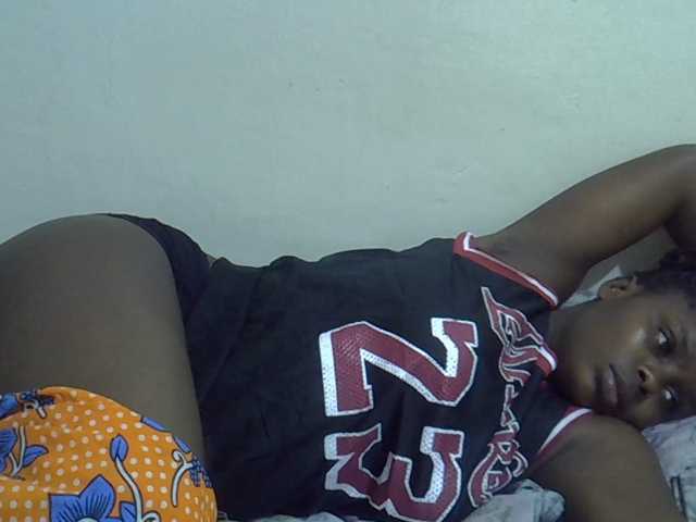 Sweet-diva live cam on BongaCams