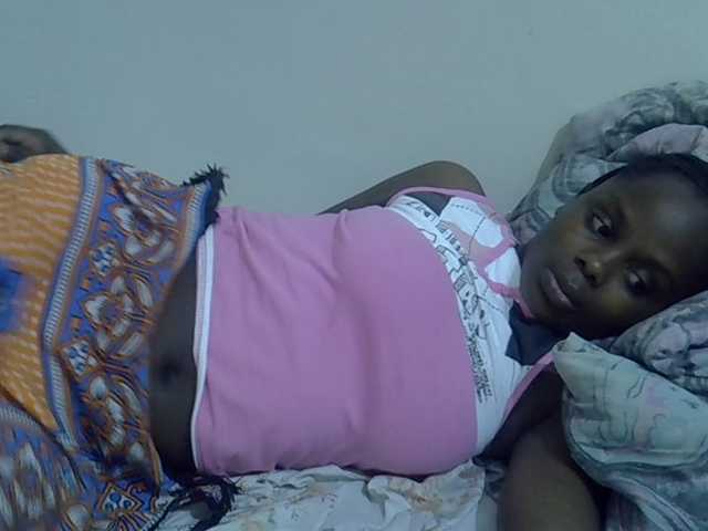 Sweet-diva live cam on BongaCams