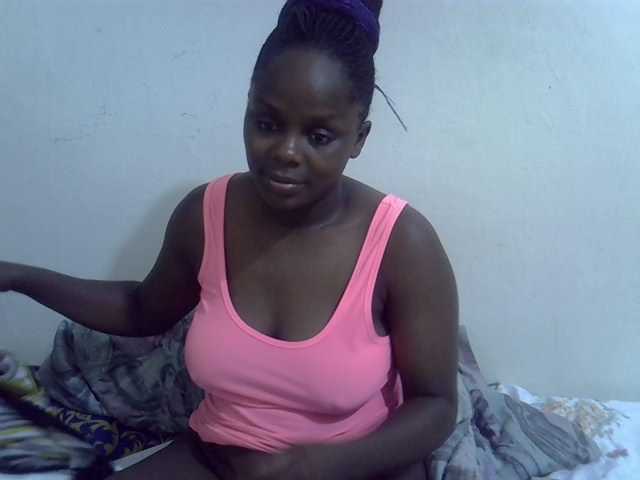 Sweet-diva live cam on BongaCams