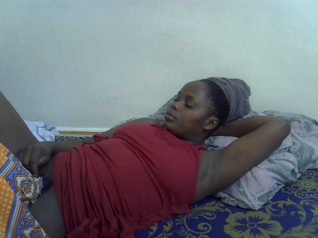 Sweet-diva live cam on BongaCams