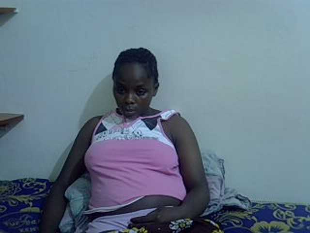 Sweet-diva live cam on BongaCams