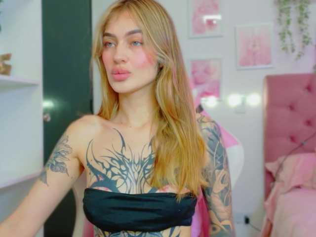 TaylorKnapp live cam on BongaCams