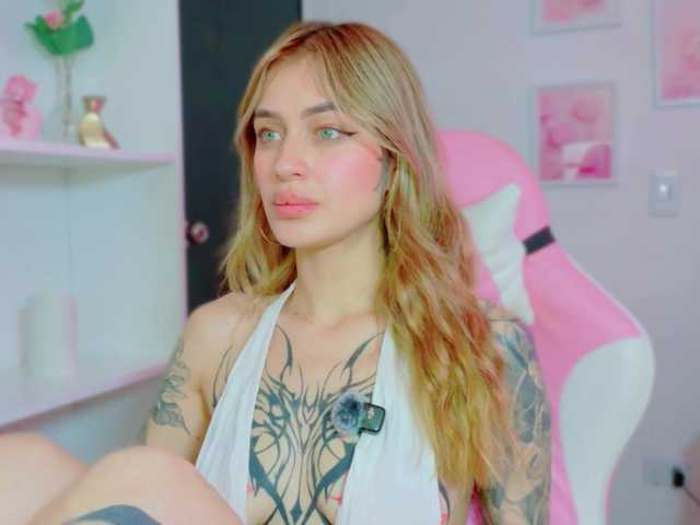 TaylorKnapp live cam on BongaCams