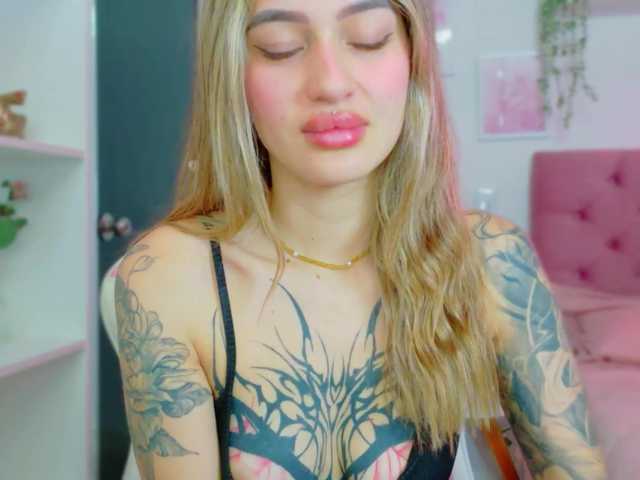 TaylorKnapp live cam on BongaCams
