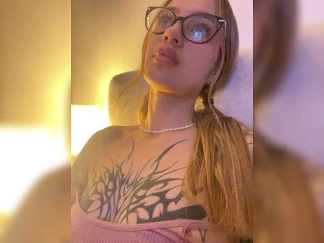 TaylorKnapp live cam on BongaCams