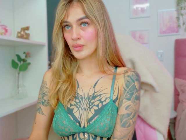 TaylorKnapp live cam on BongaCams