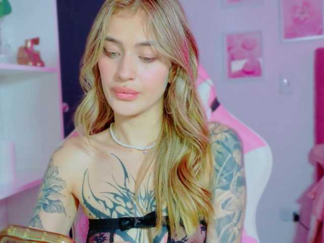 TaylorKnapp live cam on BongaCams