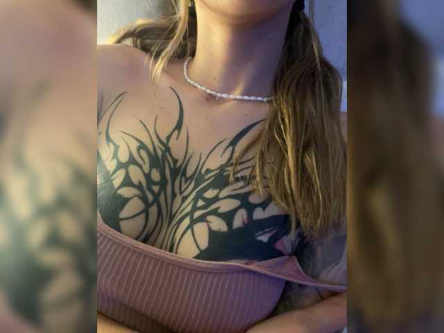 TaylorKnapp live cam on BongaCams