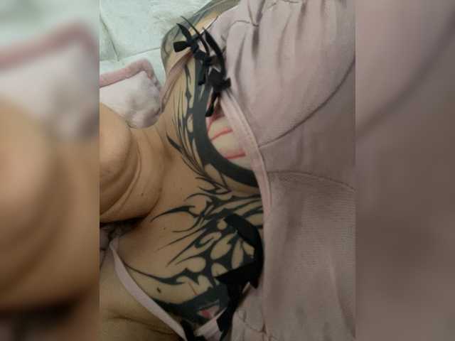 TaylorKnapp live cam on BongaCams