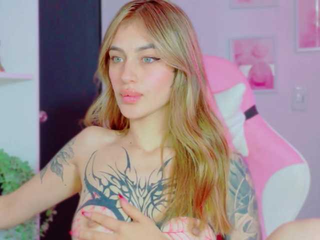 TaylorKnapp live cam on BongaCams