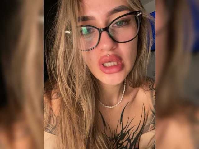 TaylorKnapp live cam on BongaCams