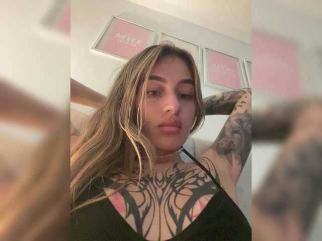 Taylorlust live cam preview
