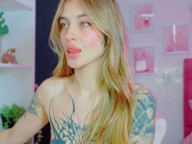 TaylorKnapp Live Cam and Statistics on UnifiedCams