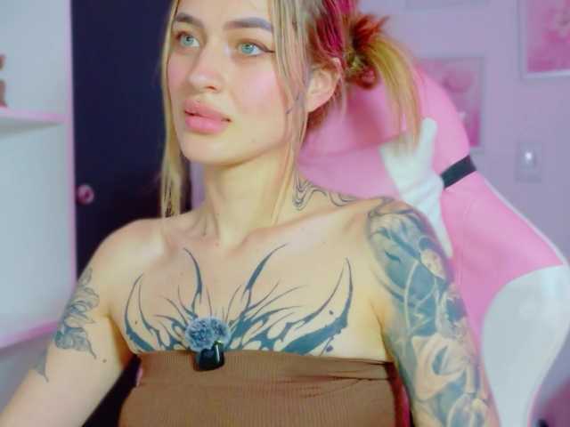 TaylorKnapp live cam on BongaCams