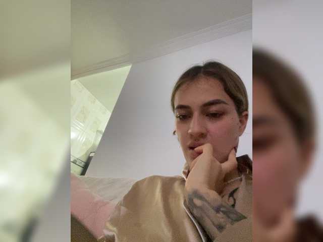 TaylorKnapp live cam preview