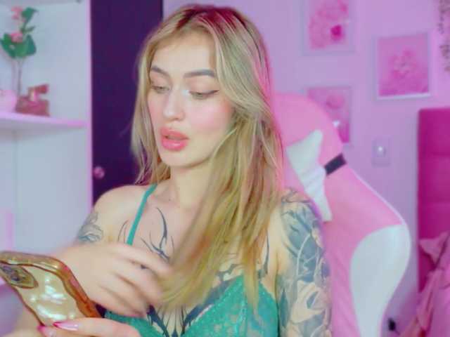 TaylorKnapp live cam on BongaCams