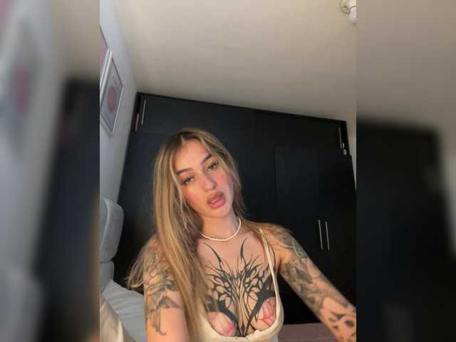 TaylorKnapp live cam on BongaCams