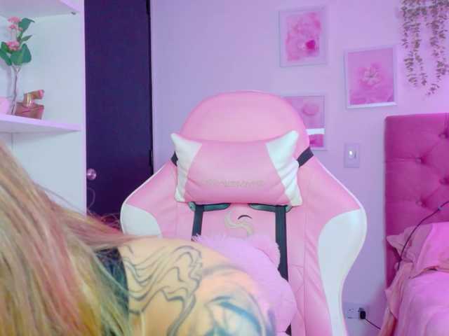 TaylorKnapp live cam on BongaCams