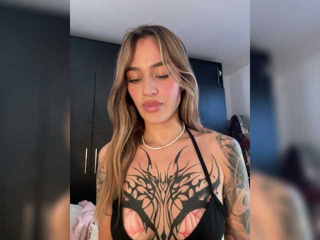 Taylorlust live cam preview