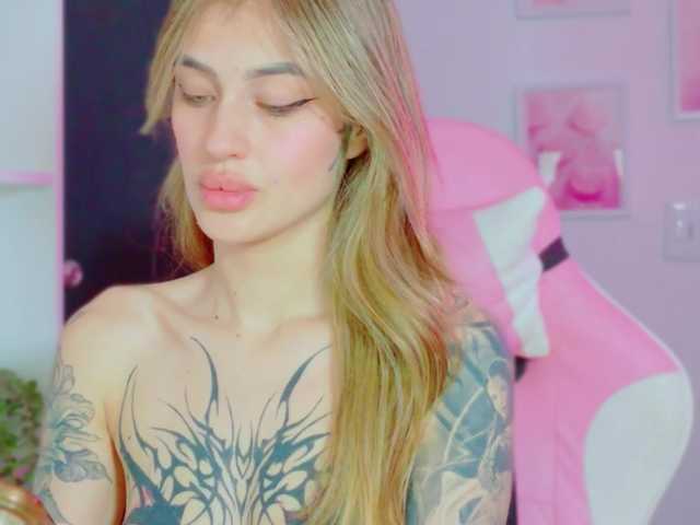 TaylorKnapp live cam on BongaCams
