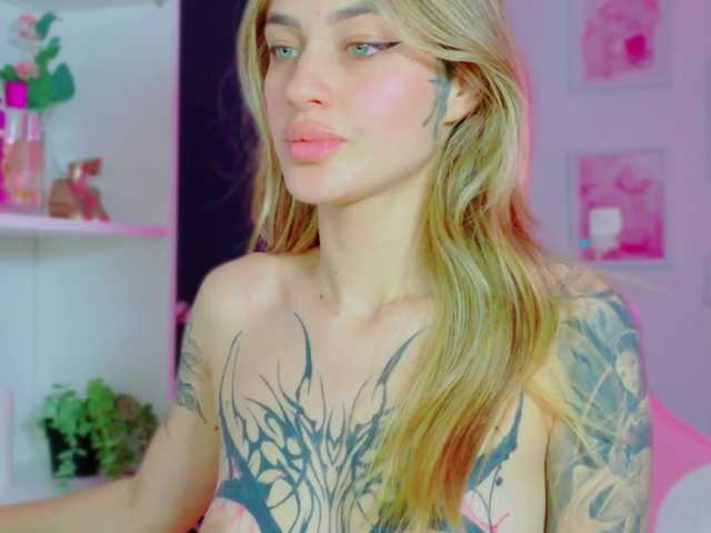 TaylorKnapp live cam on BongaCams