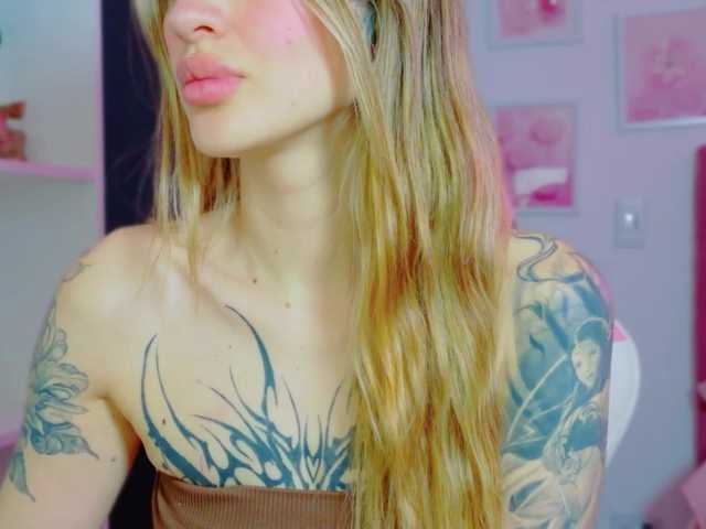 TaylorKnapp live cam on BongaCams