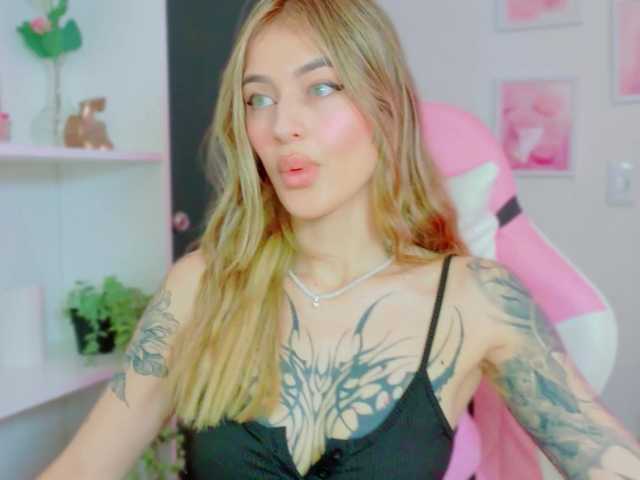TaylorKnapp live cam on BongaCams