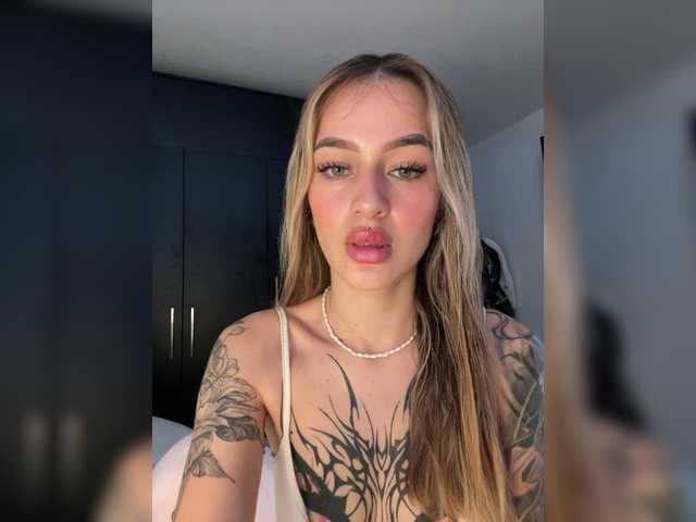 TaylorKnapp live cam on BongaCams