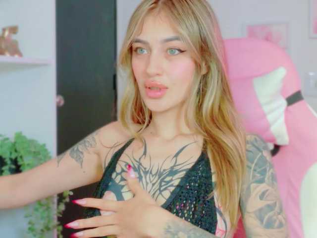 TaylorKnapp live cam on BongaCams