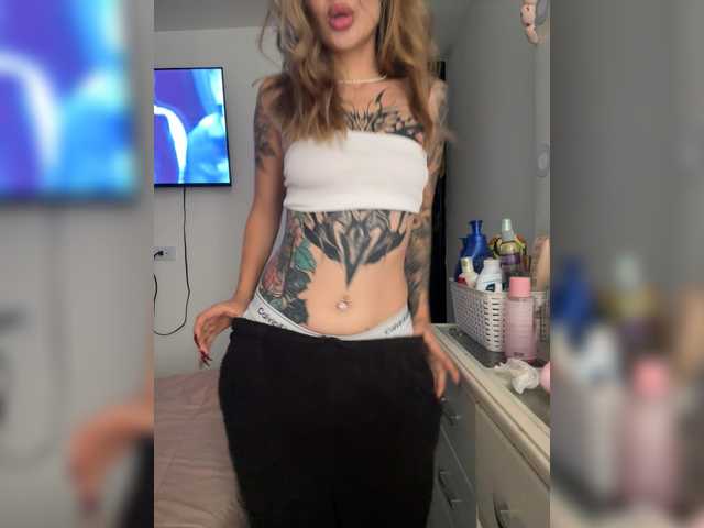 TaylorKnapp live cam on BongaCams