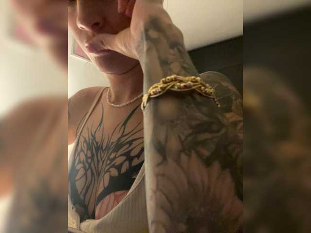 TaylorKnapp live cam on BongaCams