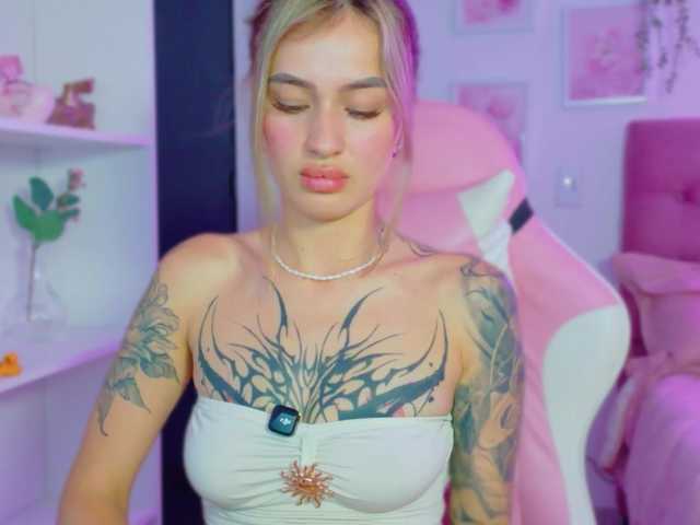 TaylorKnapp live cam on BongaCams