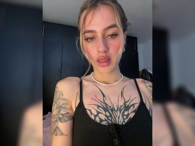 TaylorKnapp live cam on BongaCams