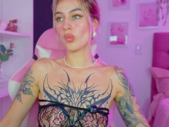 TaylorKnapp live cam on BongaCams