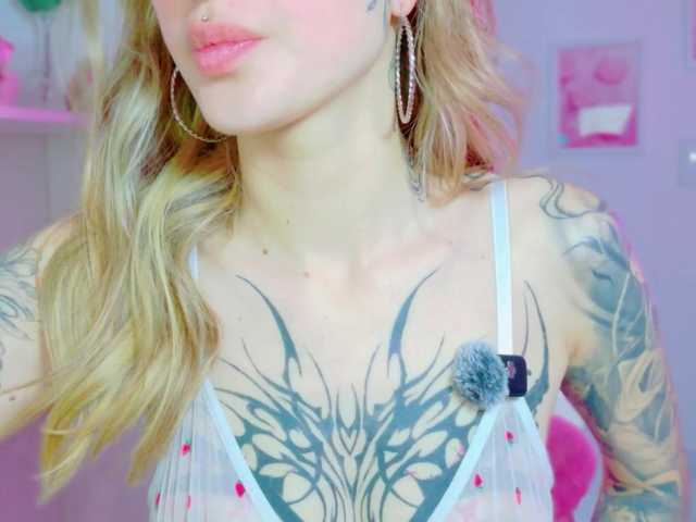TaylorKnapp live cam on BongaCams