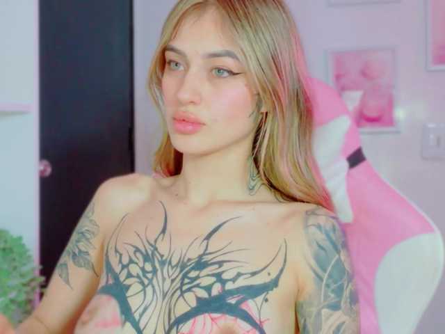 TaylorKnapp live cam on BongaCams