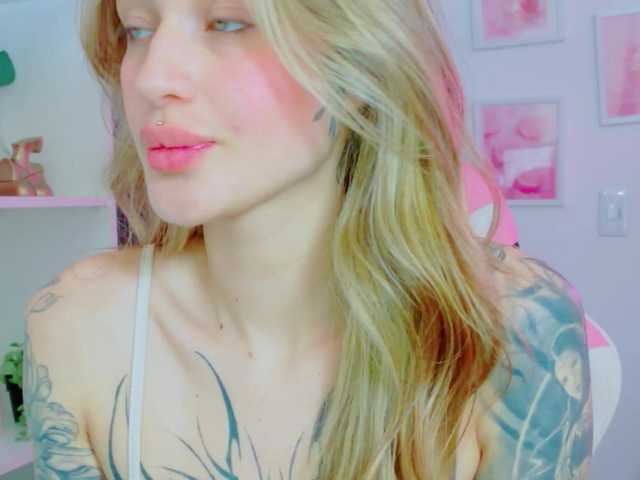 TaylorKnapp live cam on BongaCams