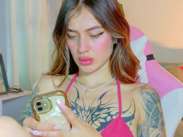 TaylorKnapp's BongaCams show and profile